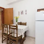 Nice Apartment In Zadar With Wifi