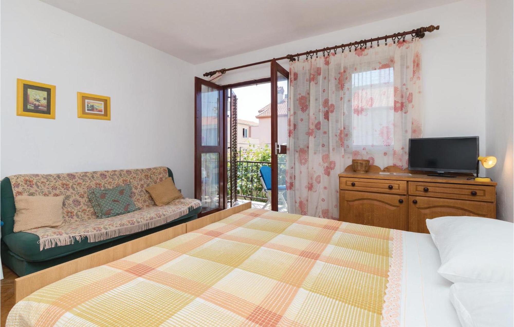 Apartment In With Wifi *